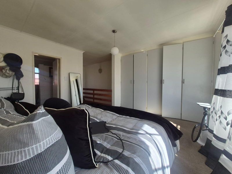 Townhouse Rental Monthly In Kempton Park - Photo 10