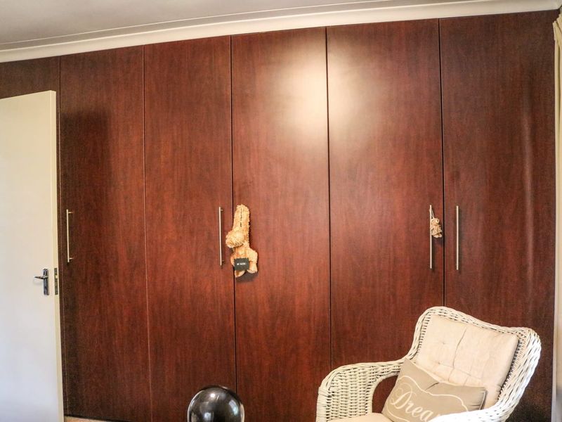 Apartment Rental Monthly In Benoni - Photo 6