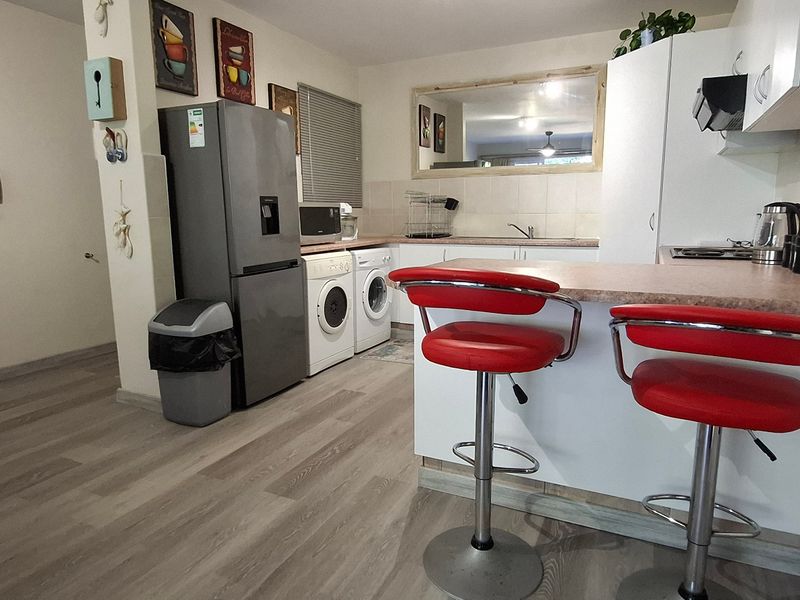 Apartment For Sale In Margate - Photo 7