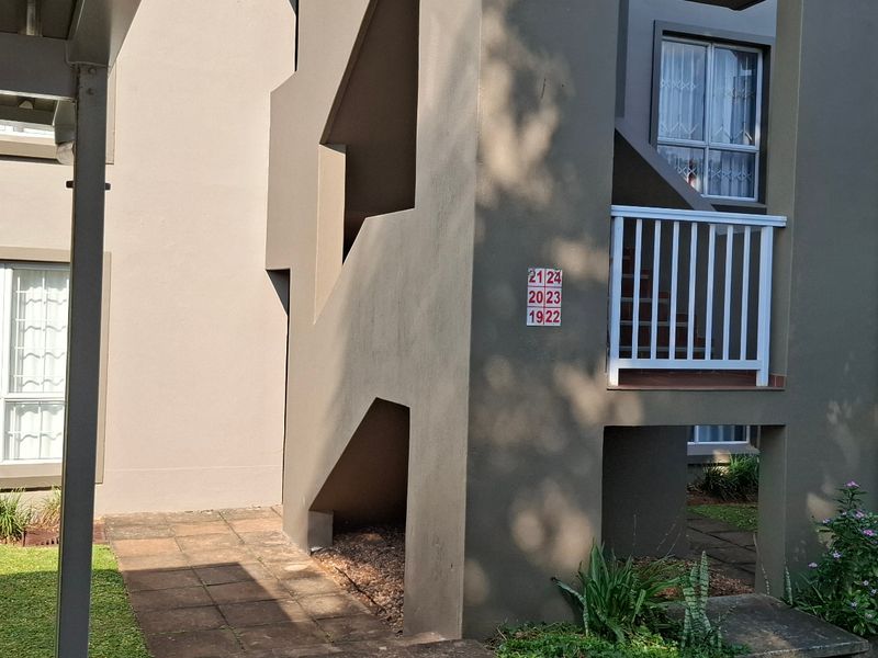 Apartment For Sale In Margate - Photo 3