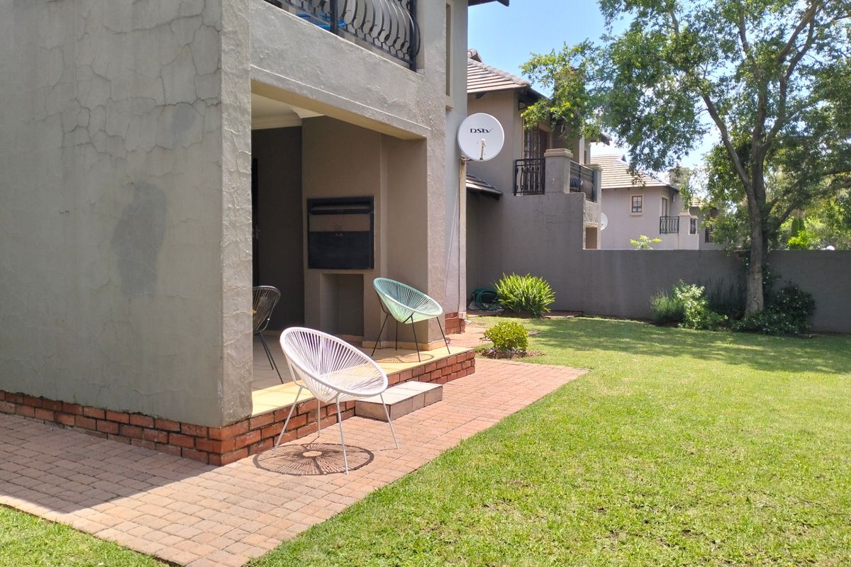 Townhouse For Sale In Centurion - Photo 2