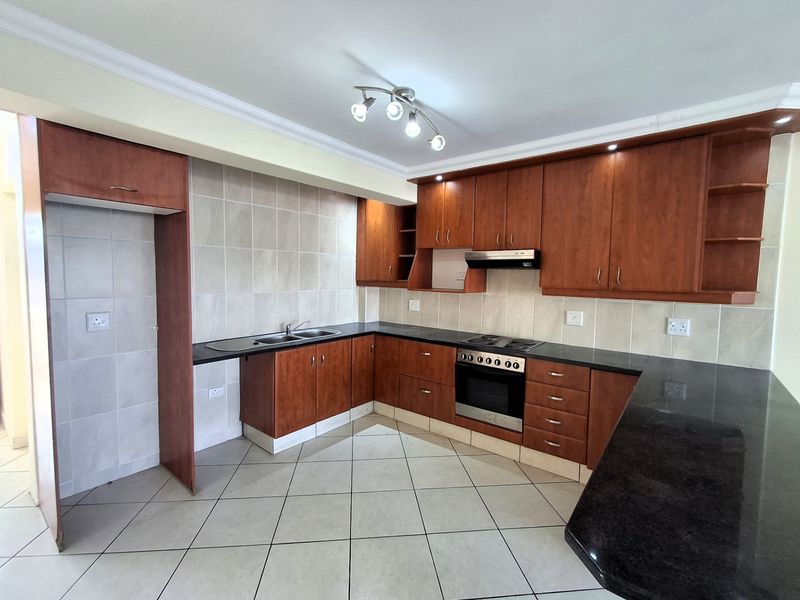 Apartment Rental Monthly In Margate - Photo 4