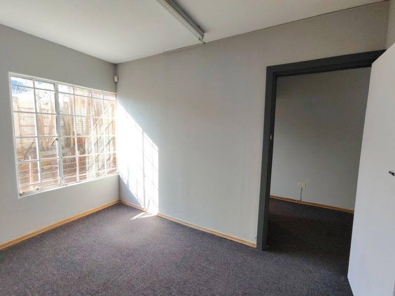 Commercial For Sale In Bloemfontein - Photo 6
