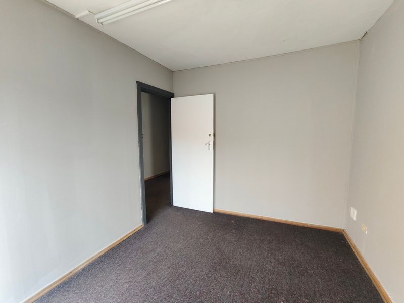 Commercial For Sale In Bloemfontein - Photo 5