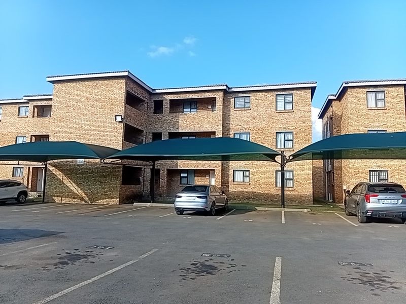 Apartment For Sale In Alberton - Photo 1
