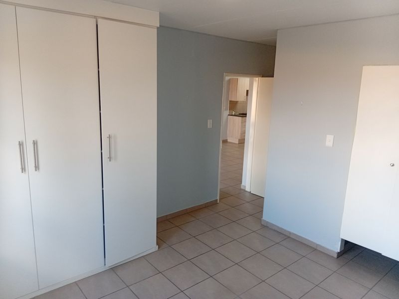 Apartment For Sale In Alberton - Photo 5