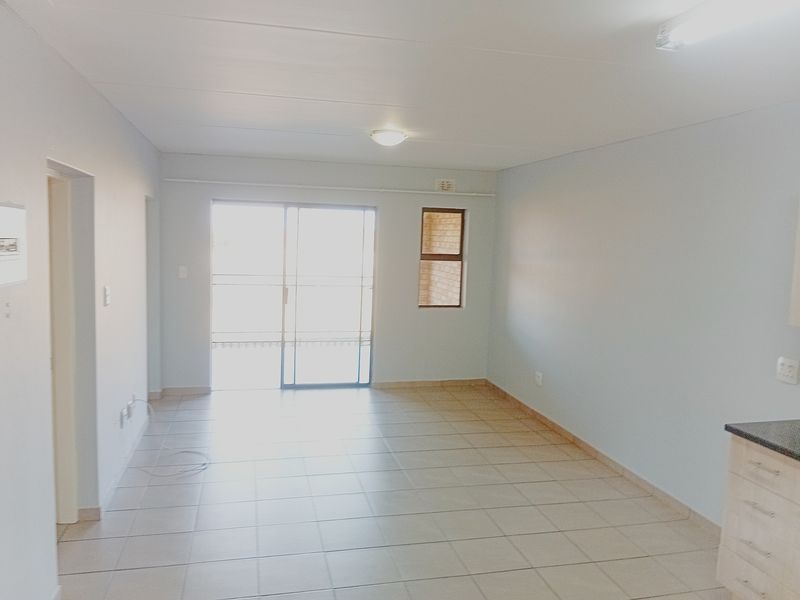 Apartment For Sale In Alberton - Photo 4
