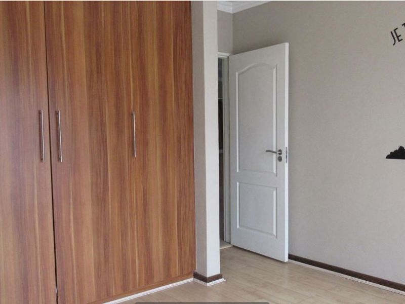 Apartment For Sale In Midrand - Photo 6