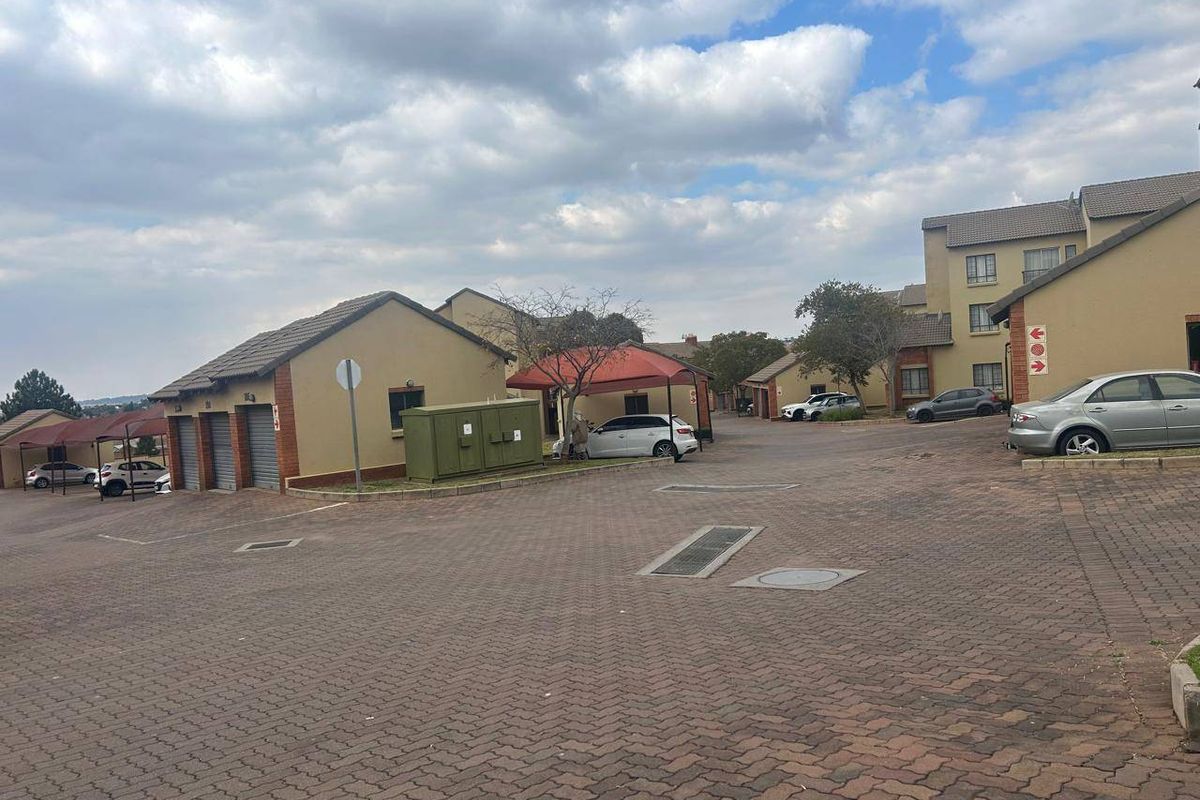 Apartment For Sale In Midrand - Photo 5