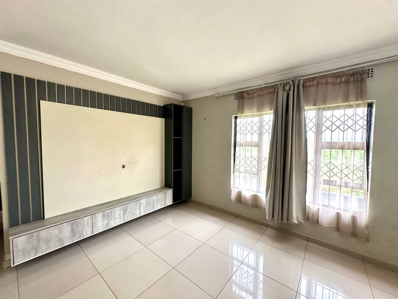 House For Sale In Margate - Photo 8