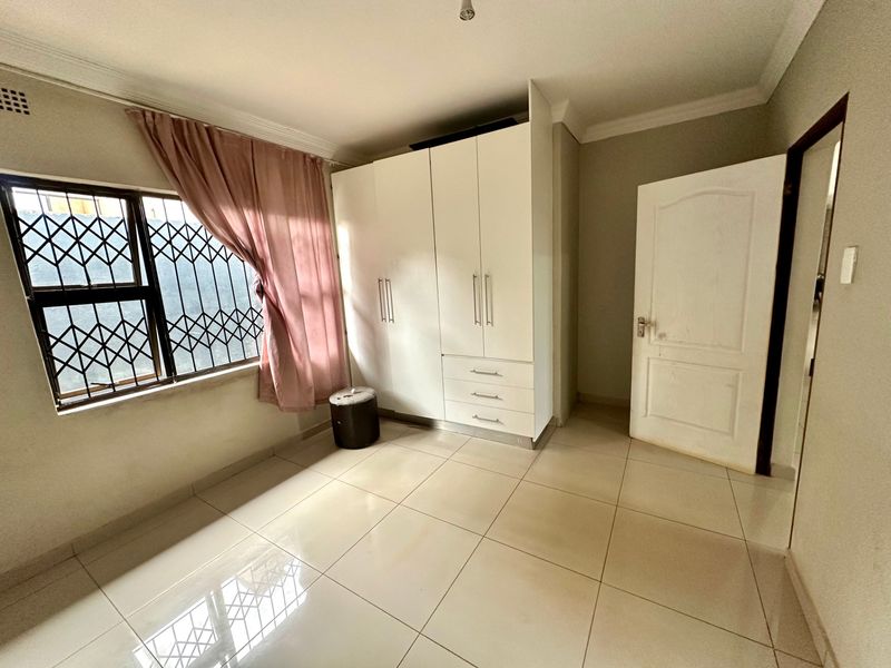 House For Sale In Margate - Photo 9