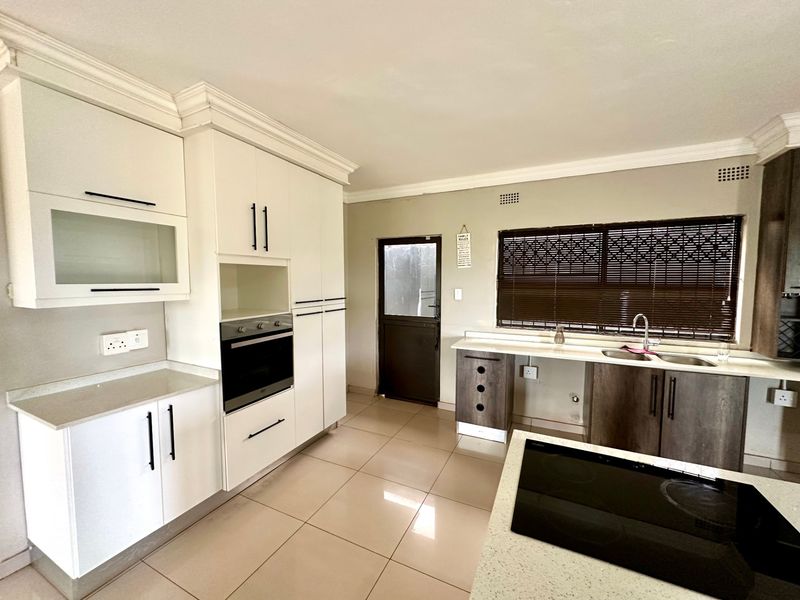 House For Sale In Margate - Photo 2