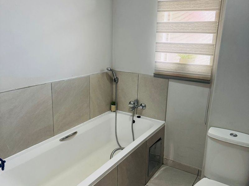 Apartment For Sale In Roodepoort - Photo 7