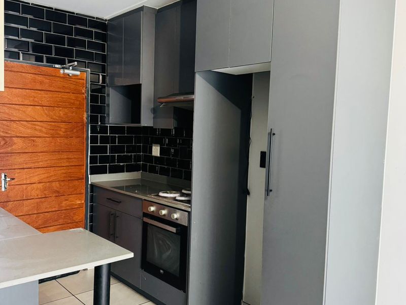Apartment For Sale In Roodepoort - Photo 5