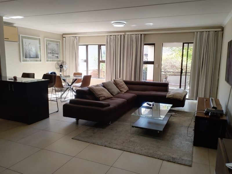 Townhouse Rental Monthly In Sandton - Photo 10