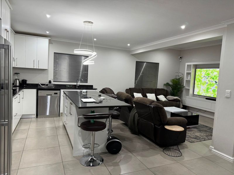 House Rental Monthly In Blouberg - Photo 5