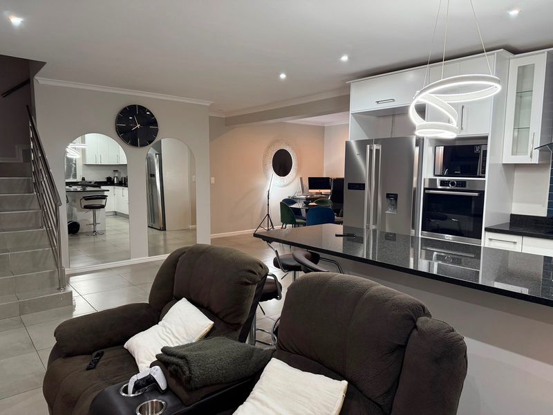 House Rental Monthly In Blouberg - Photo 6