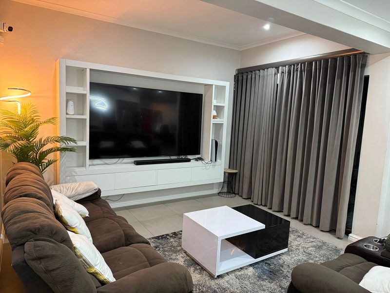 House Rental Monthly In Blouberg - Photo 3