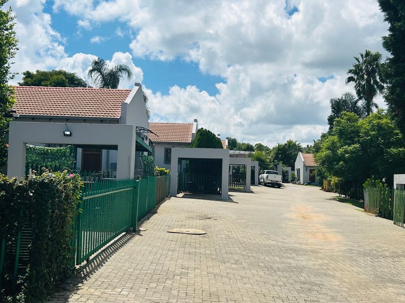 House For Sale In Midrand - Photo 1