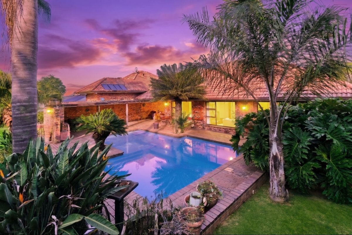 House For Sale In Randburg - Photo 2