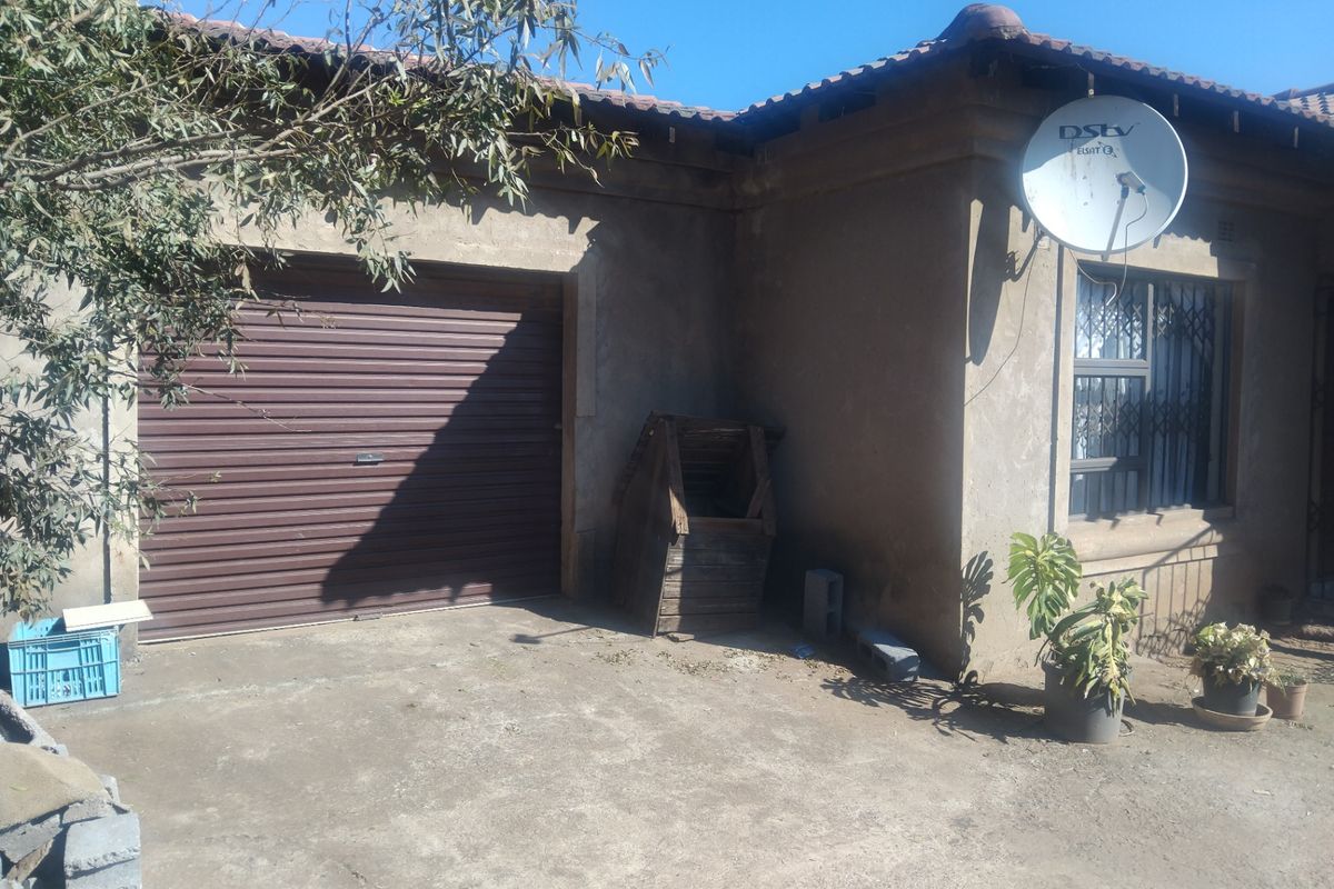 House For Sale In Katlehong - Photo 2