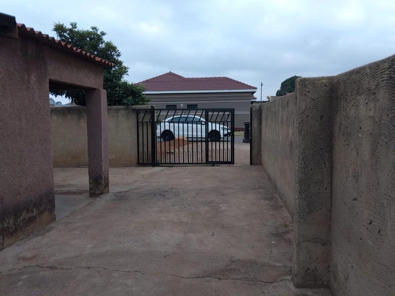 House For Sale In Katlehong - Photo 9