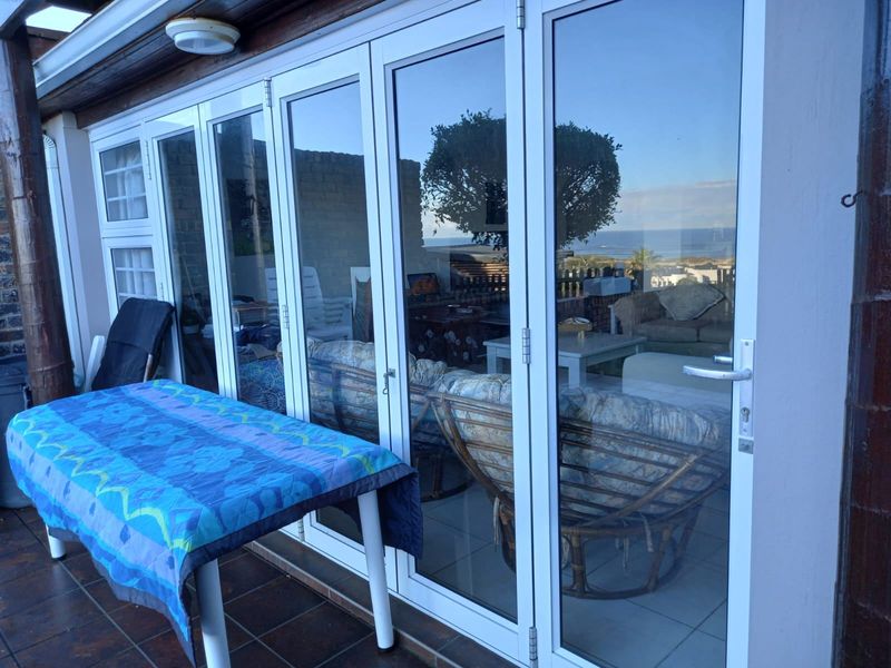 Townhouse For Sale In Port Alfred - Photo 10