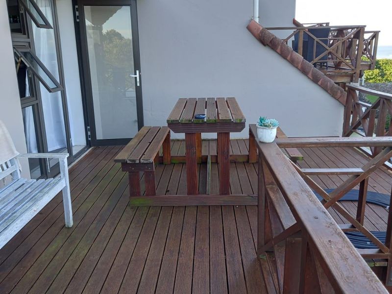 Townhouse For Sale In Port Alfred - Photo 2