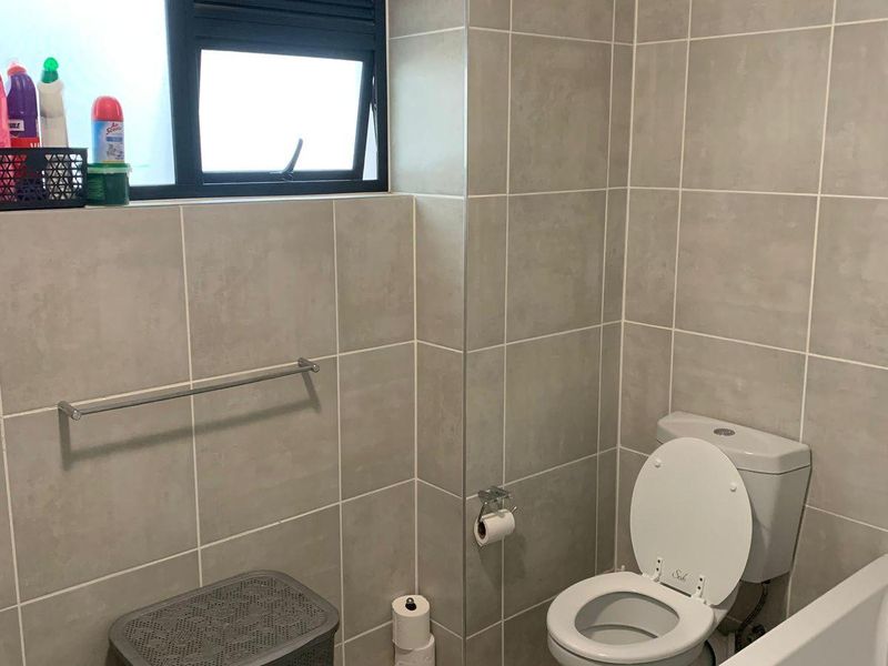 Apartment Rental Monthly In Sandton - Photo 6