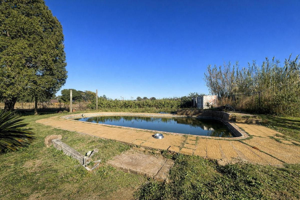 House For Sale In Randfontein - Photo 2