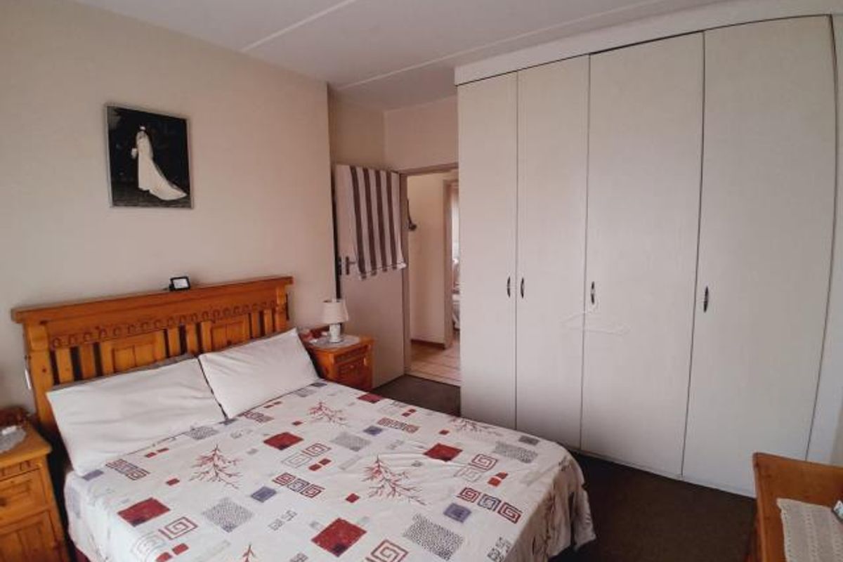 Apartment For Sale In Krugersdorp - Photo 4