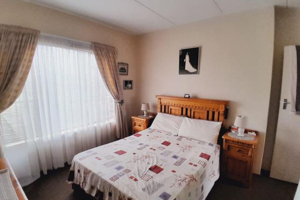 Apartment For Sale In Krugersdorp - Photo 3