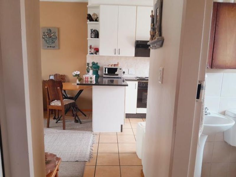Apartment For Sale In Krugersdorp - Photo 2