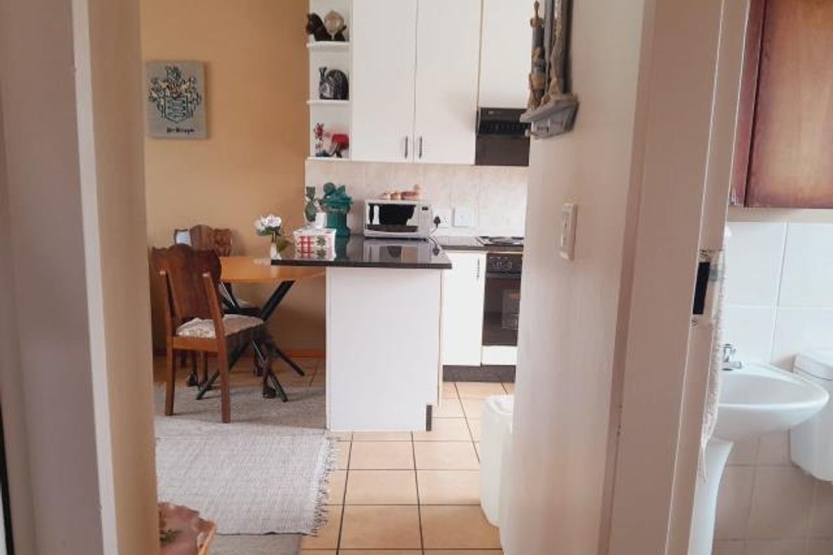 Apartment For Sale In Krugersdorp - Photo 2