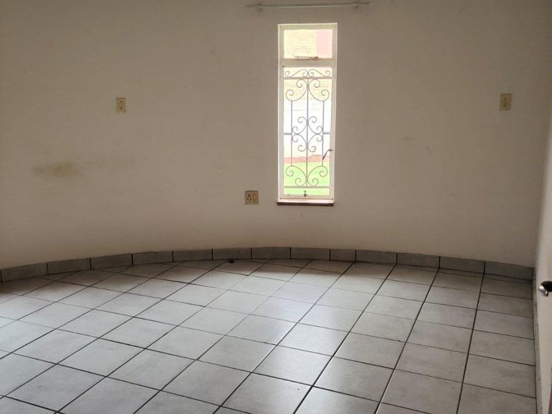 Apartment Rental Monthly In Krugersdorp - Photo 4