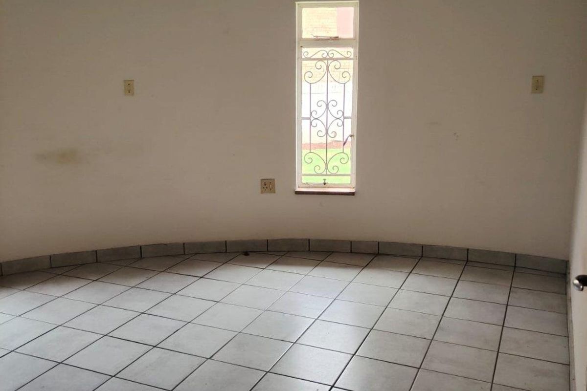 Apartment Rental Monthly In Krugersdorp - Photo 4