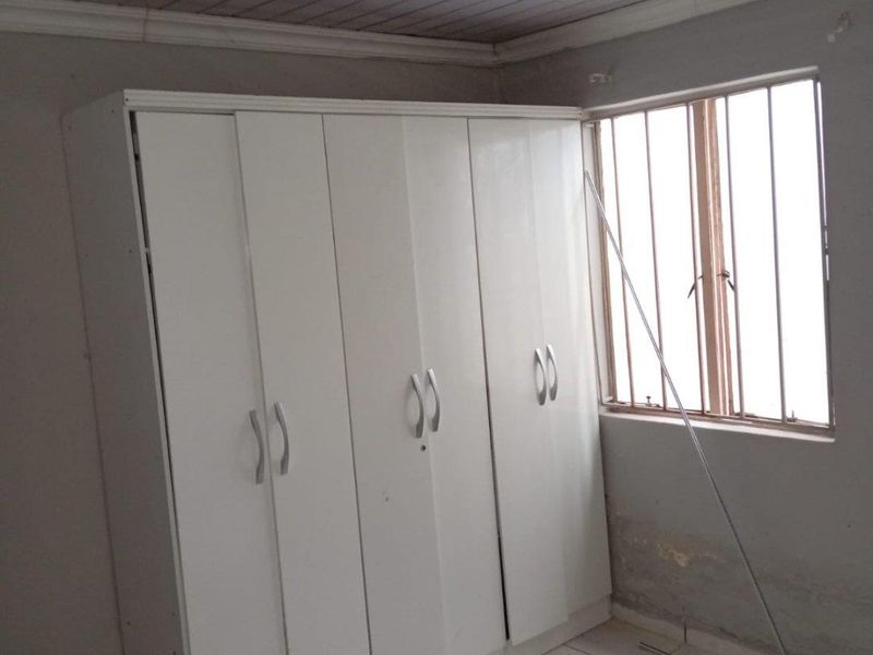 House For Sale In Soweto - Photo 10