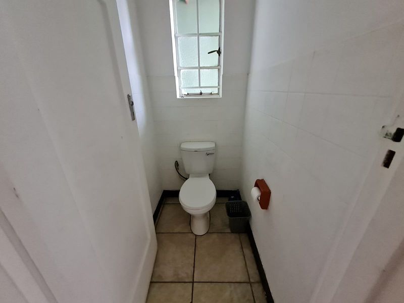 Townhouse Rental Monthly In Krugersdorp - Photo 10