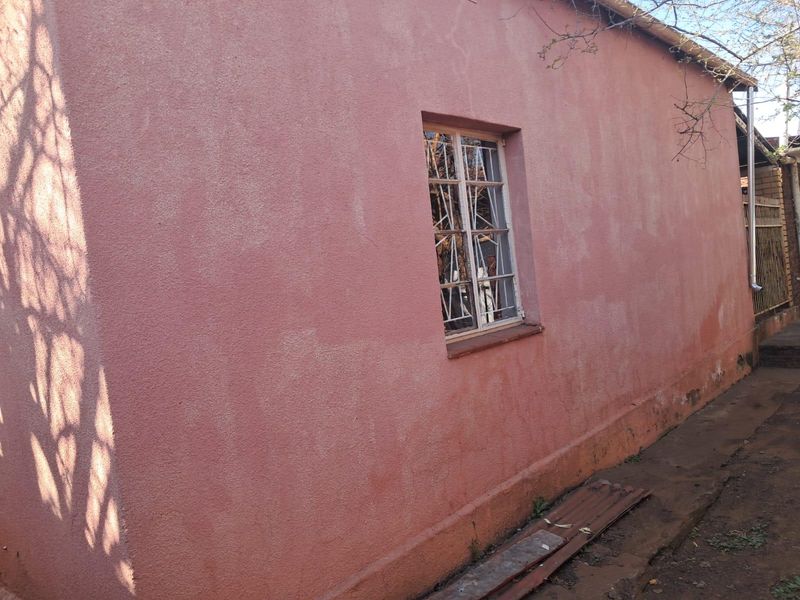 House Rental Monthly In Zeerust - Photo 2