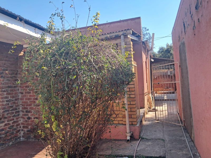 House Rental Monthly In Zeerust - Photo 5