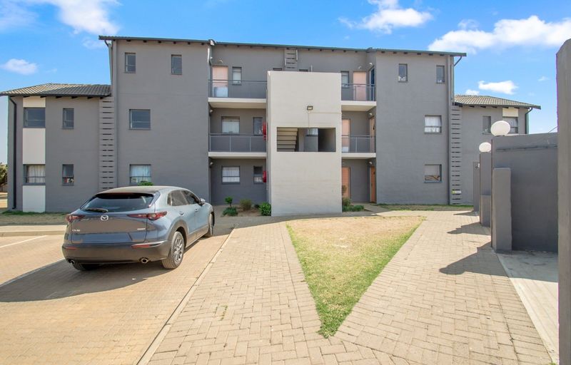 Apartment For Sale In Springs
