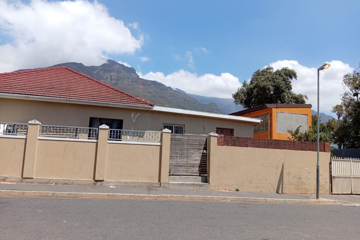 House For Sale In Cape Town - Photo 3
