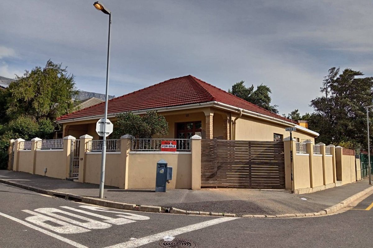 House For Sale In Cape Town - Photo 4
