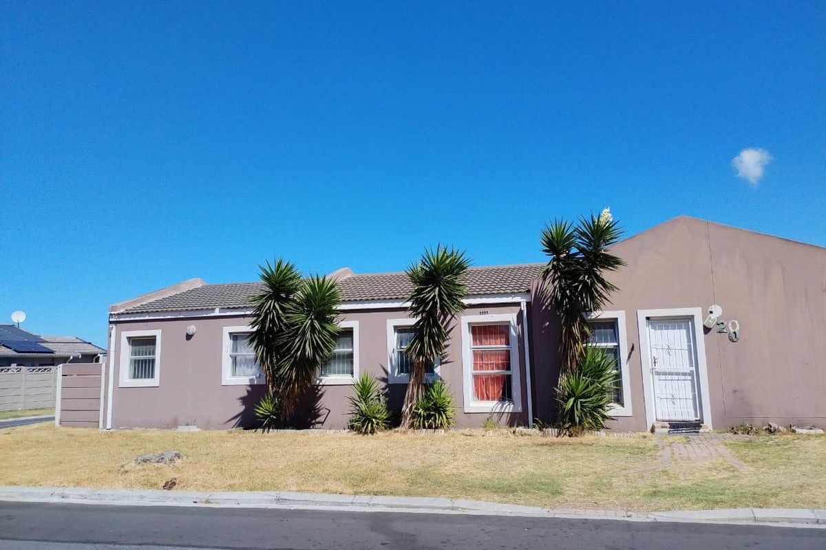 House Pending Sale In Milnerton - Photo 2