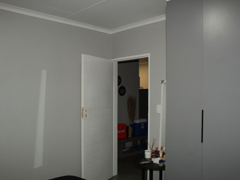 Apartment For Sale In Pretoria - Photo 8