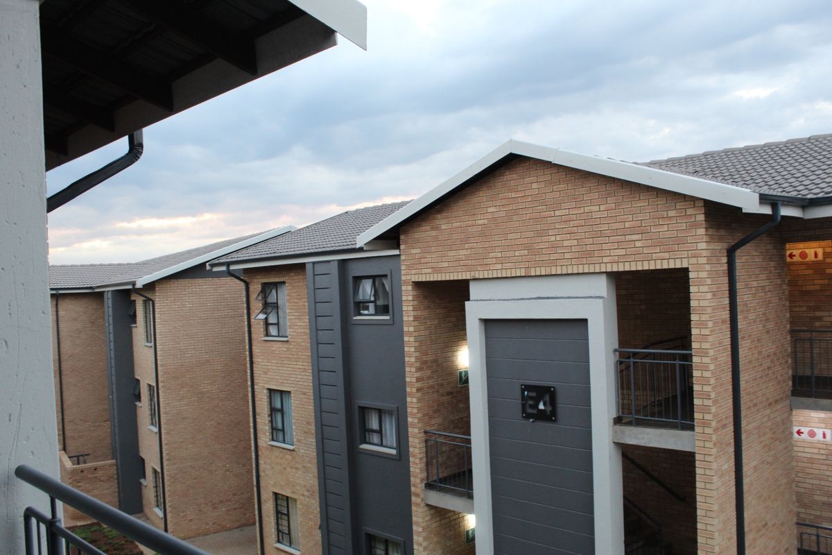 Apartment For Sale In Pretoria - Photo 4