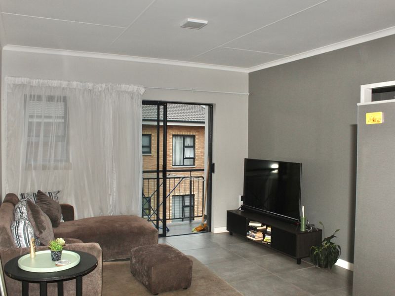 Apartment For Sale In Pretoria - Photo 1