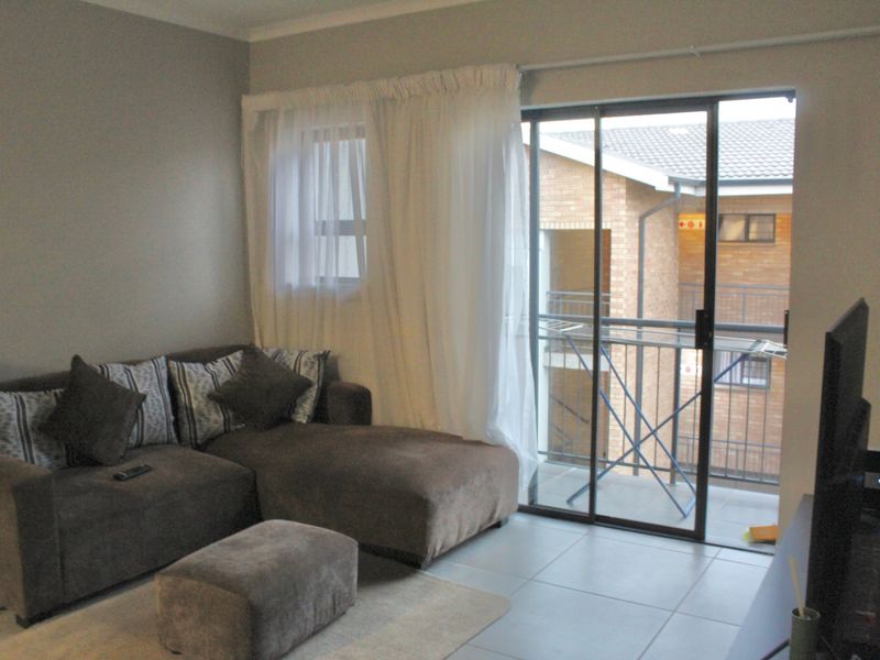 Apartment For Sale In Pretoria - Photo 2