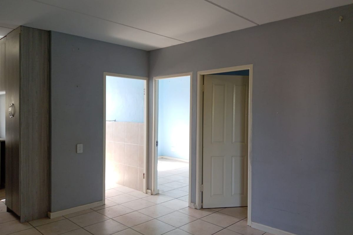 Apartment For Sale In Blue Downs - Photo 4
