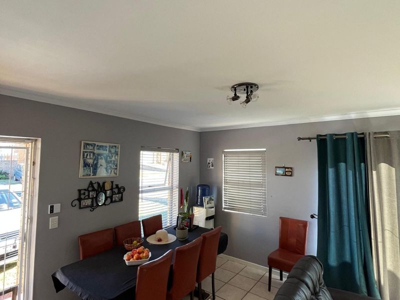 House For Sale In Kuils River - Photo 6